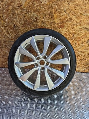 ✅TESLA MODEL 3 LONG RANGE 2020 ALLOY WHEEL Scratches 1x 235/40 R19 1044224-00-B - Image 2
