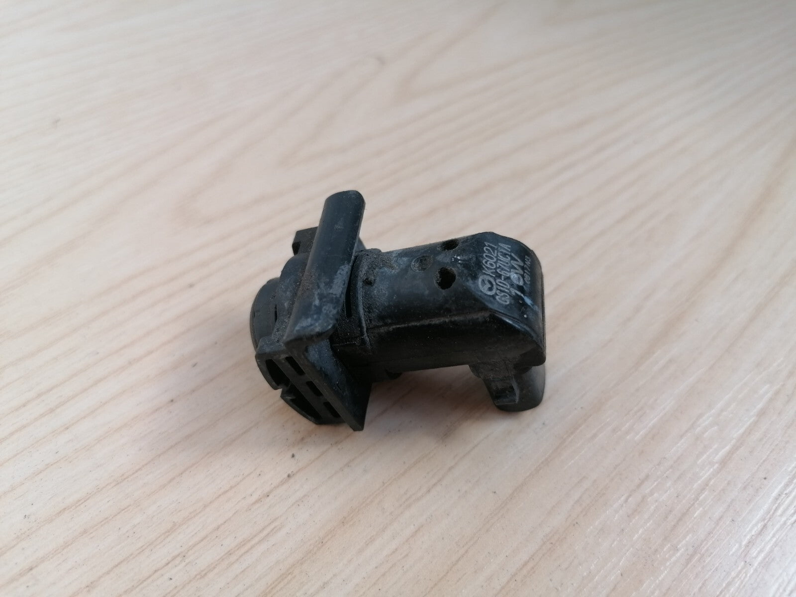 MAZDA CX 2007-2012 PARKING DISTANCE CONTROL SENSOR K6021 GS1D-67UC1A - Image 9