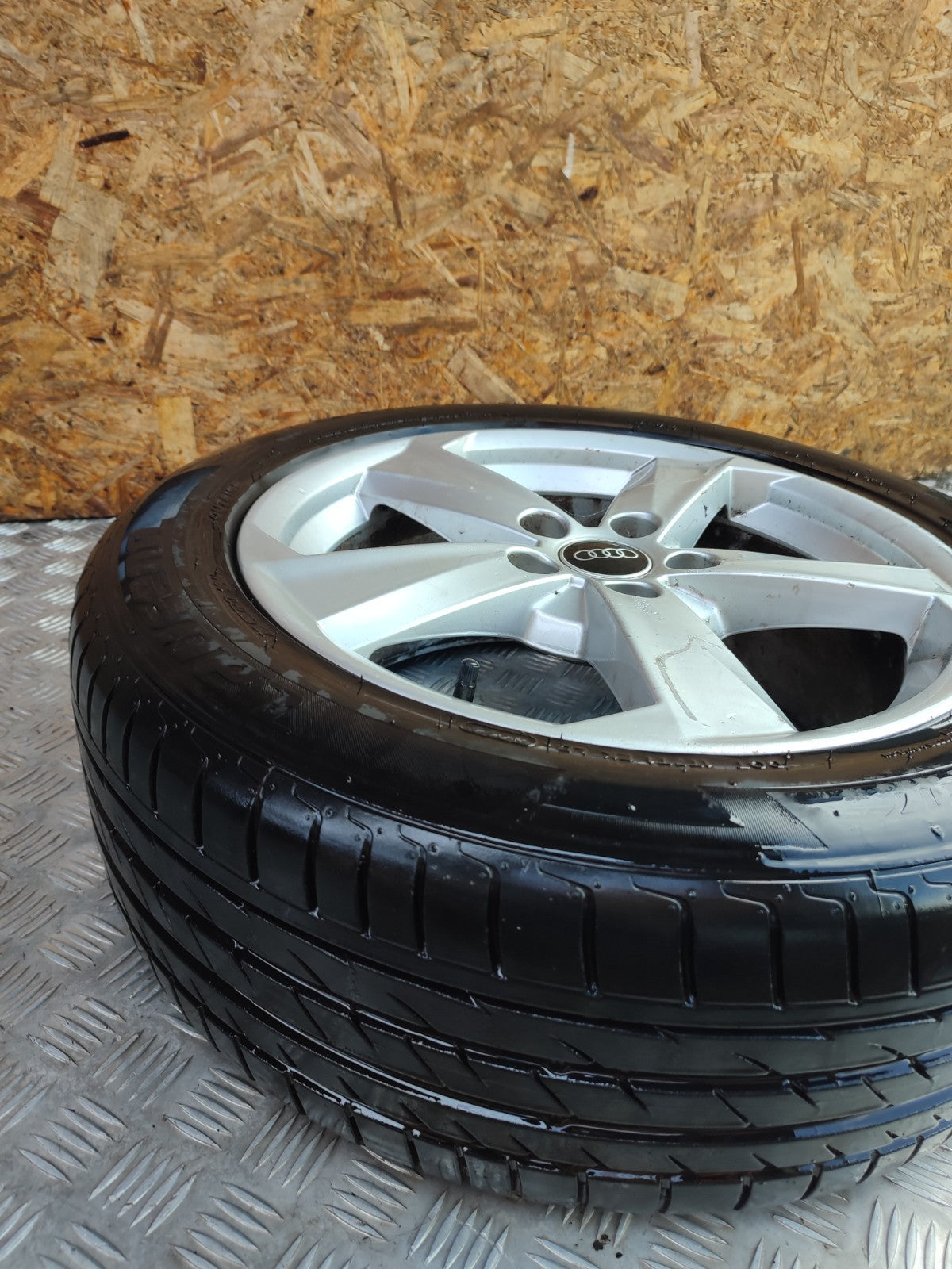 ✅AUDI Q2 S-LINE 1.4 PETROL 2017 ALLOY WHEEL & TYRE 215/55 ZR17 81A601025B A134 - Image 9