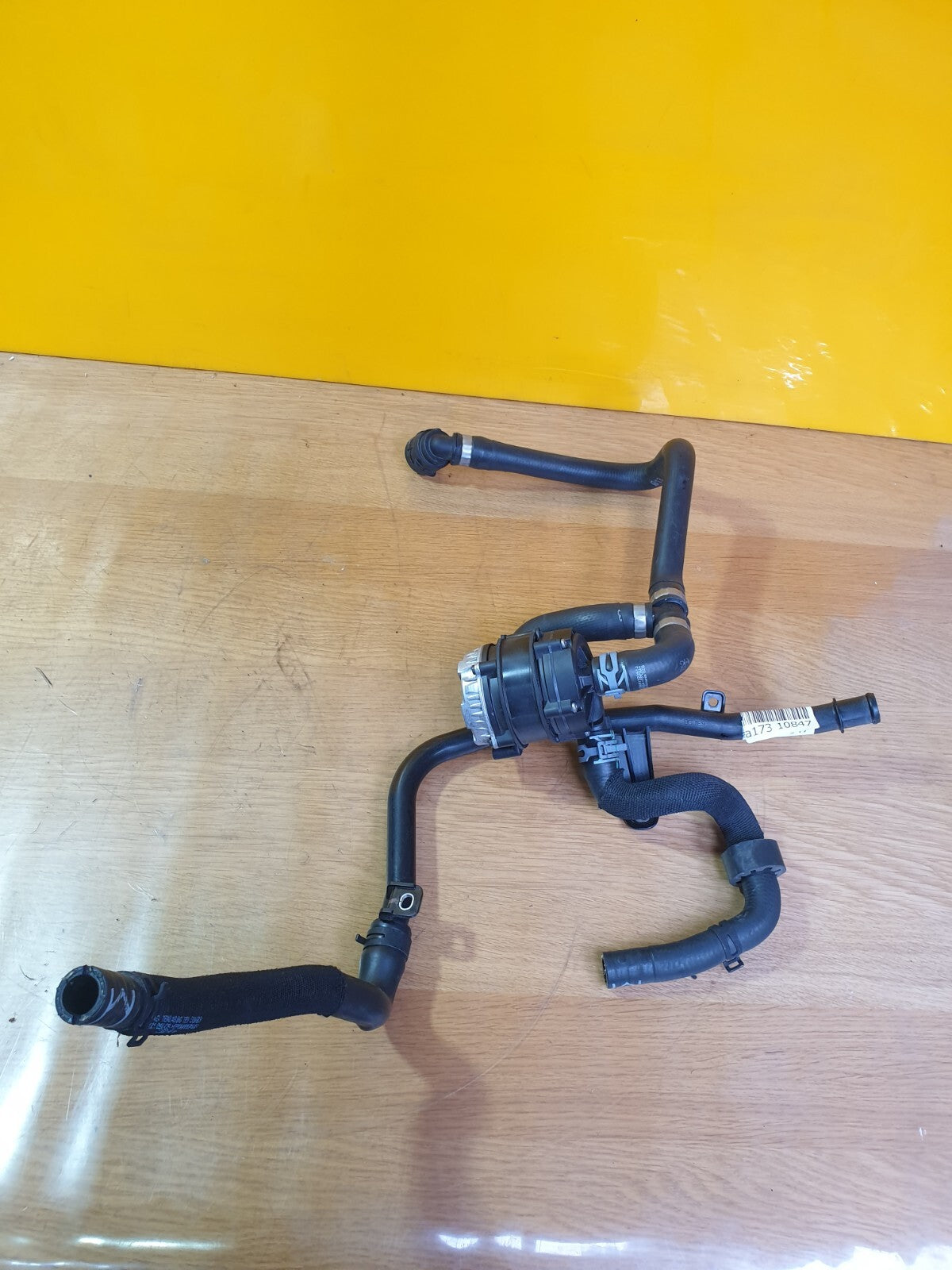 ebay-src:https://i.ebayimg.com/00/s/mtywmfgxmjaw/z/xzuaaoswlcxmaf1e/$_57.jpg