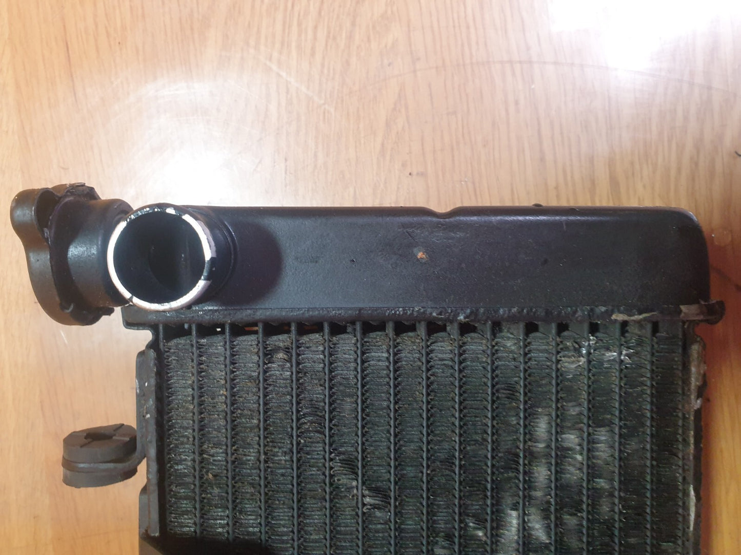 HONDA VFR750 1995 PETROL COOLING RADIATOR WITH FAN SSW96100E Warranty A182 - Image 12