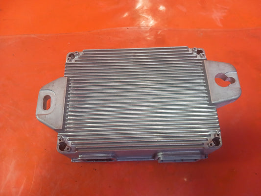 Land Rover Defender L663 3.0 Diesel 2025 Power Inverter Module JPLA14F722AB A396 - Image 2