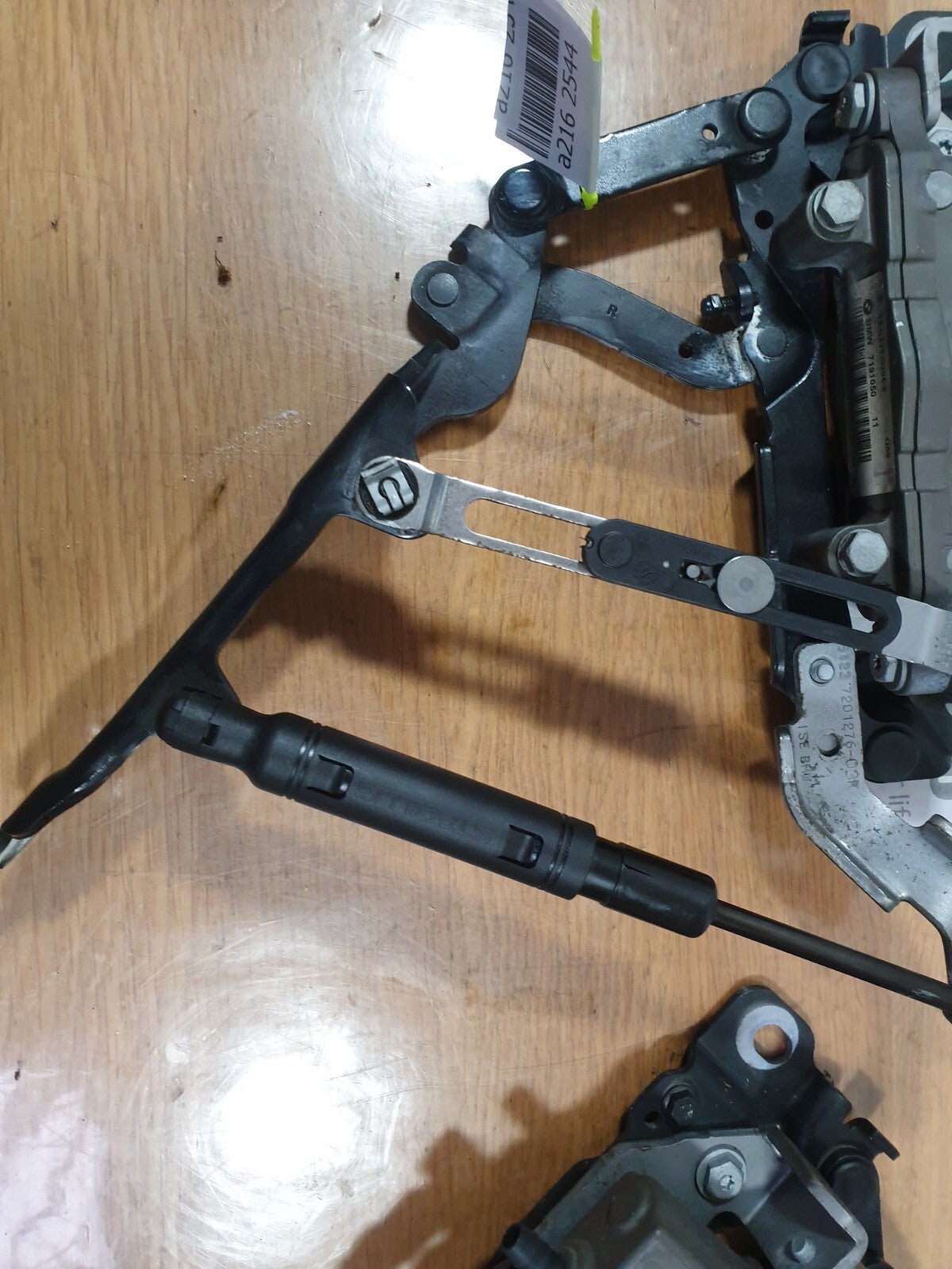 2010 BMW 5 SERIES F11 2.0D BONNET HINGE & ACTUATOR SET 7191050 7191049 A216 - Image 10