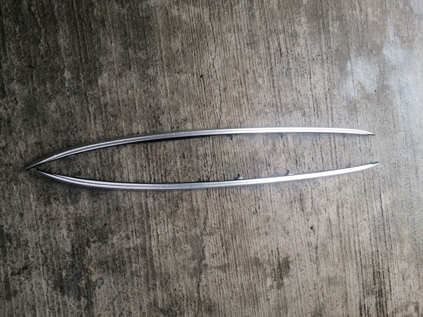 ✅2015 MERCEDES C CLASS W205 AMG 2.0P ROOF RAILS PAIR A2058900593 A2058900693 - Image 1