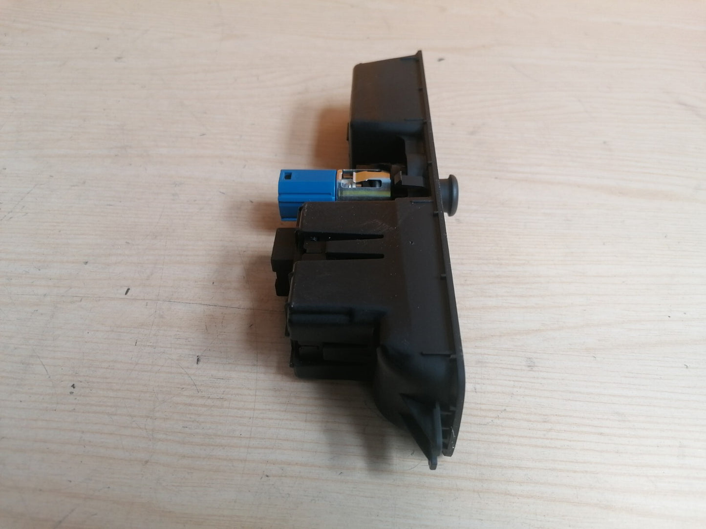 ✅2021 AUDI Q3 F3 1.5TFSI ELECTRIC HANDBRAKE RELEASE SWITCH 83C863349 + WARRANTY - Image 8
