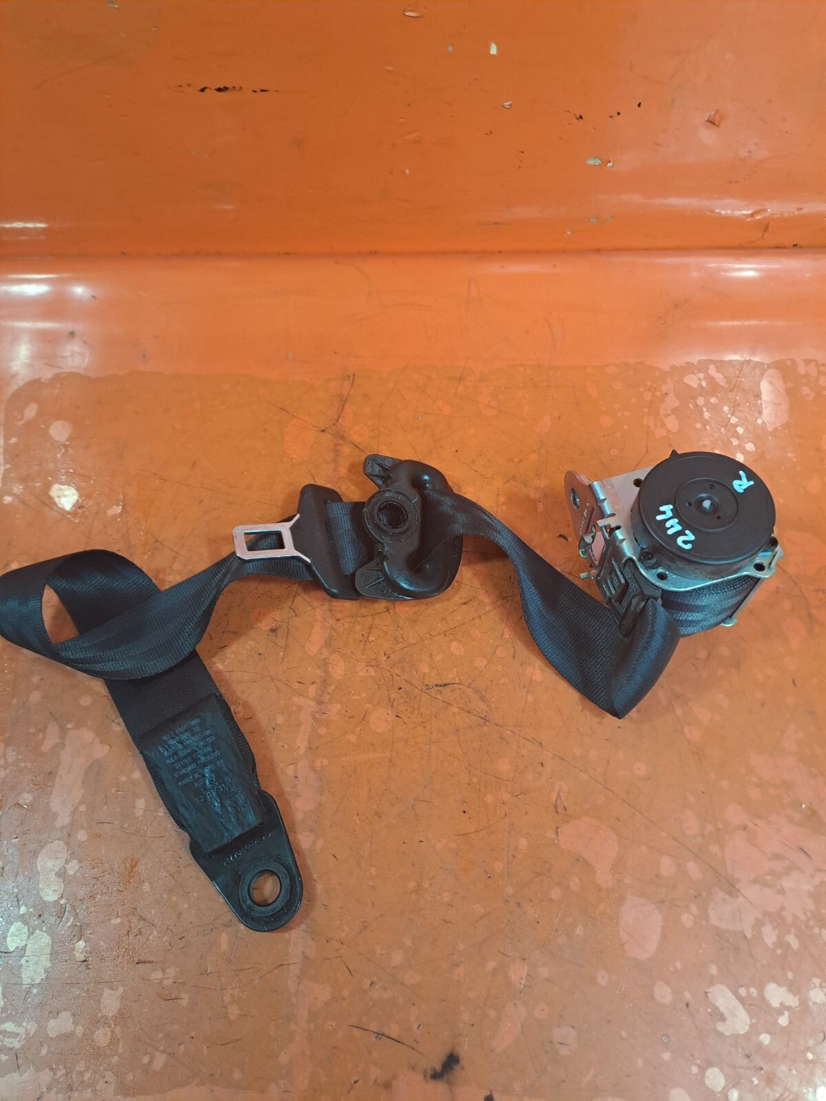 ✅2010 LAND ROVER DISCOVERY 4 L319 SEAT BELT REAR RIGHT 8H22F611B68ABW + WARRANTY - Image 1