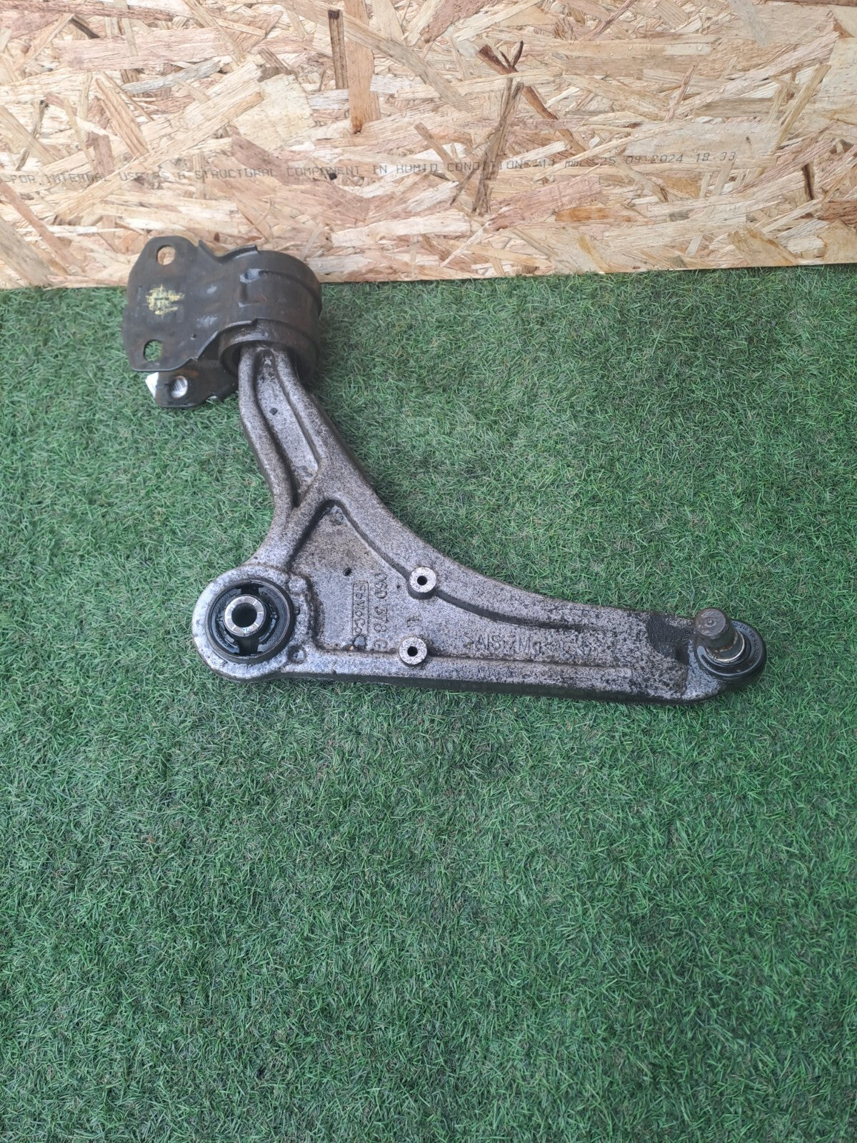 ✅Ford Mondeo Titanium 2016 2.0 Diesel FRONT LEFT LOWER CONTROL ARM WISHBONE A259 - Image 1
