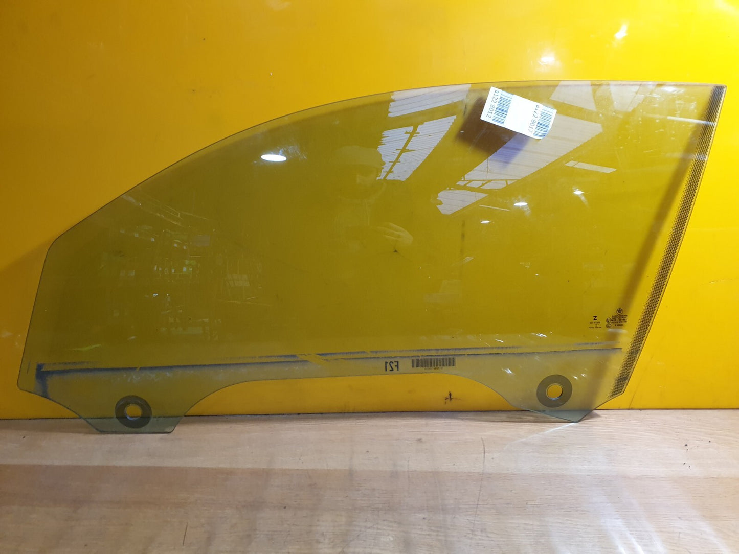✅BMW F21 118D SPORT 2.0 DIESEL 2016 FRONT PASSENGER SIDE WINDOW GLASS 43R-001167 - Image 1