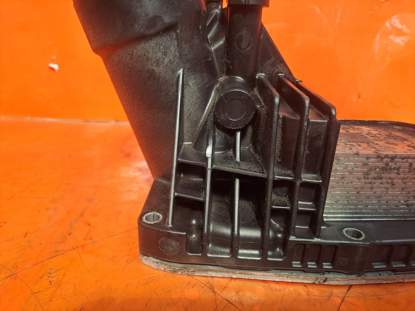 ✅BMW F20 116D URBAN 2.0 DIESEL 2012 N47D20K1 OIL COOLER FILTER HOUSING 8507626 - Image 11