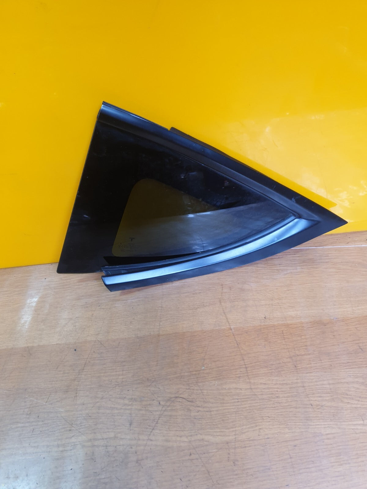 ✅2022 TESLA MODEL Y REAR LEFT QUARTER WINDOW GLASS 1600808-00-A + WARRANTY A172 - Image 1