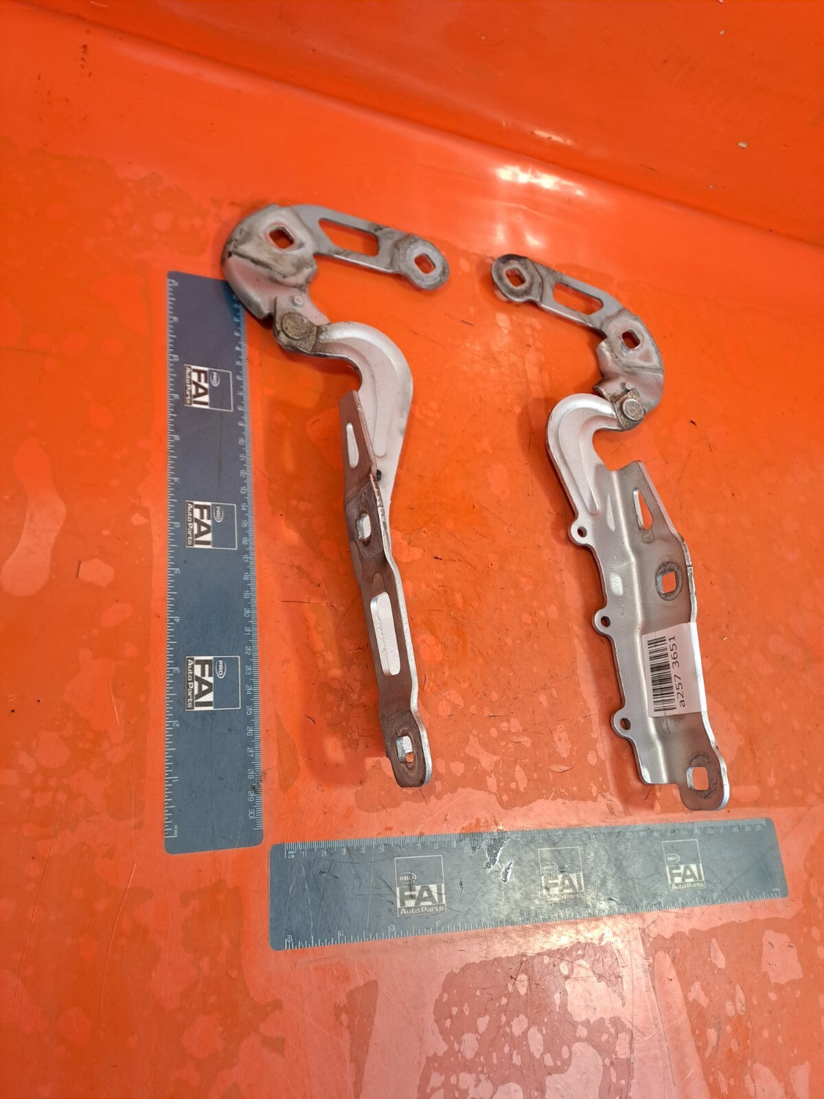 ✅Ford Focus (C 51) 2018 1.5 Diesel BONNET HINGES JX7B-A16800-AA JX7B-A16801-AA - Image 3