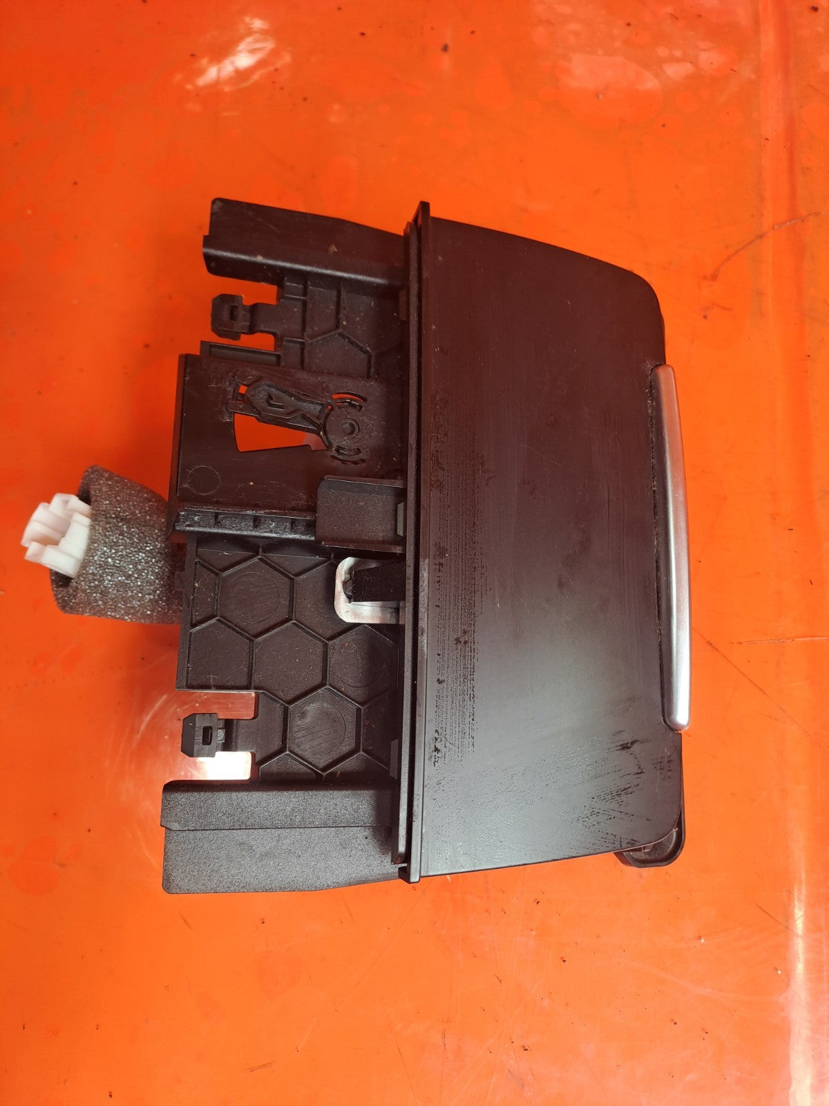 ✅Audi Q5 S Line 2012 2.0 Diesel FRONT AHSTRAY CONSOLE 8K0857951 Warranty A291 - Image 5