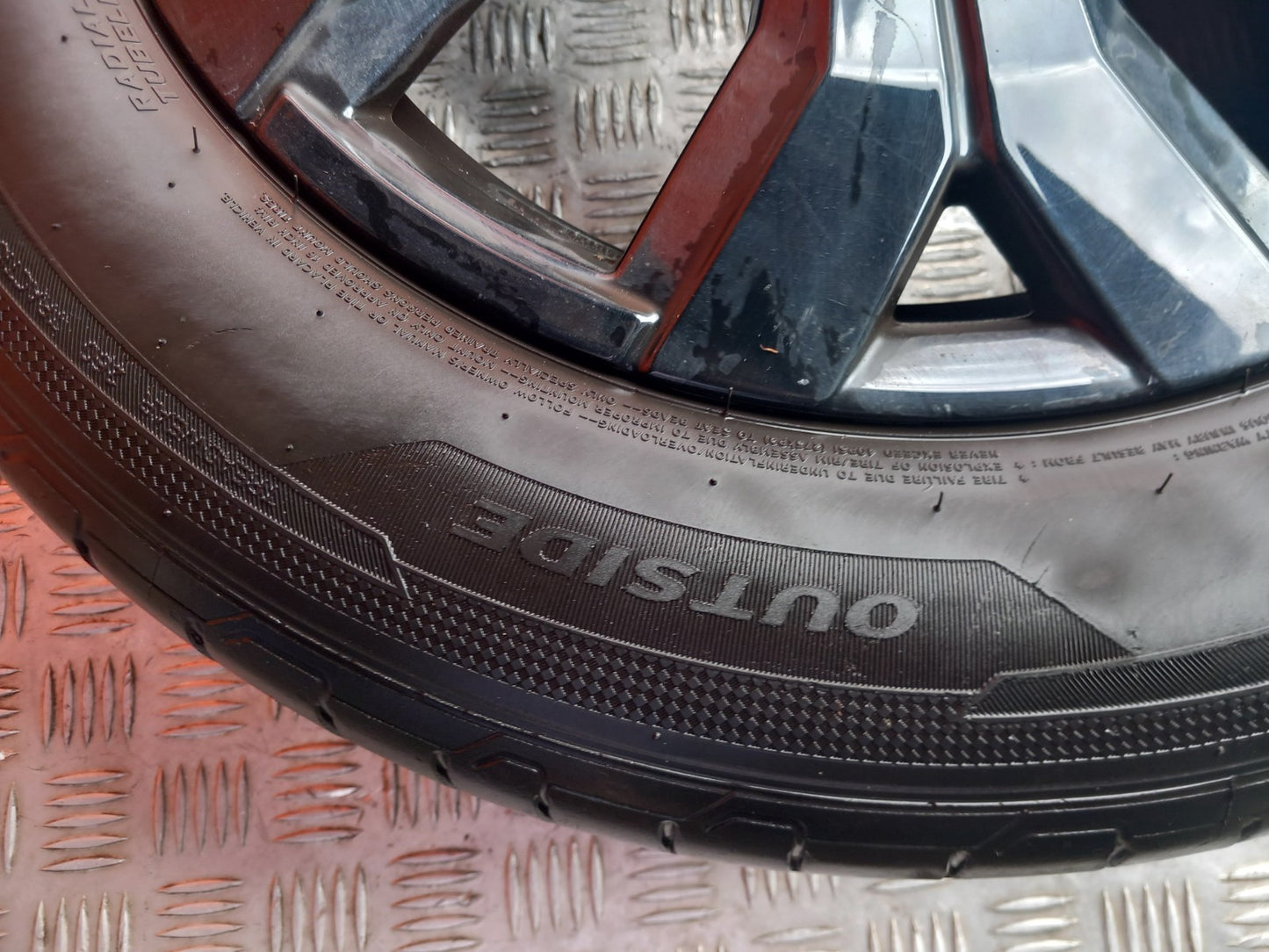 2024 Dacia Jogger Alloy Wheel with Tyre 205/60 R16 403004026R Warranty A391 - Image 12