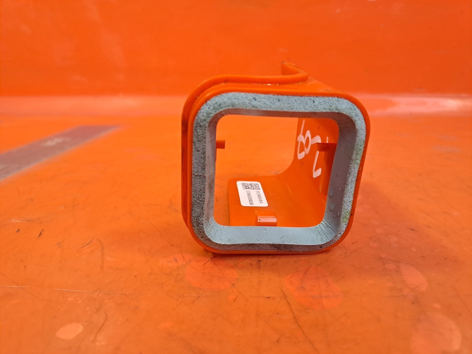 TESLA MODEL 3 LONG 2024 A/C COMPRESSOR CONNECTION WIRING COVER 1734193-00-A A207 - Image 11