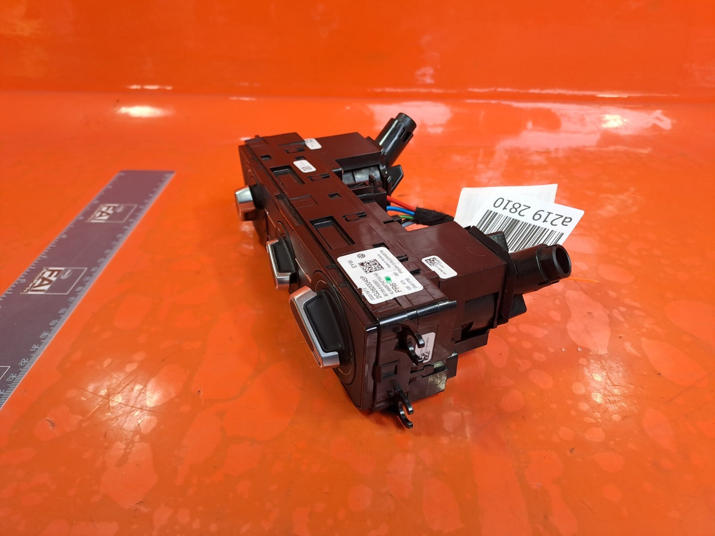 2023 VW TAIGO LIFE 1.0P A/C CLIMATE HEATER CONTROL PANEL SWITCH 2G2820045P A219 - Image 3