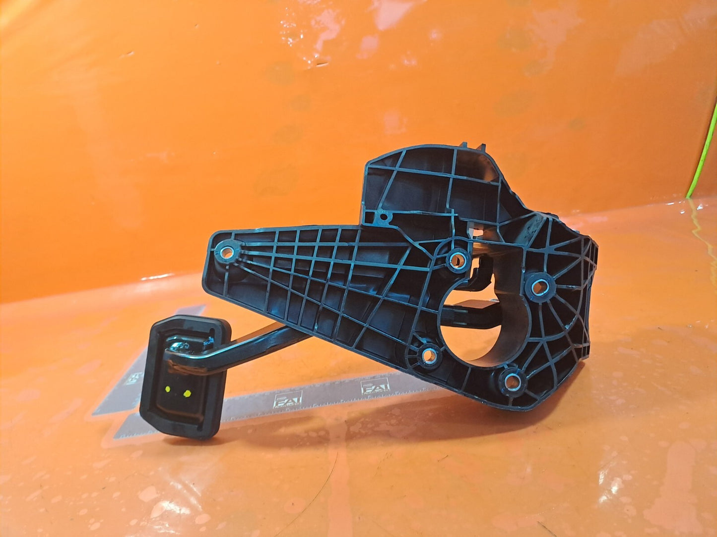 TESLA Model 3 Long 2024 BRAKE PEDAL ASSEMBLY 1044692-00-E Warranty A207 - Image 11