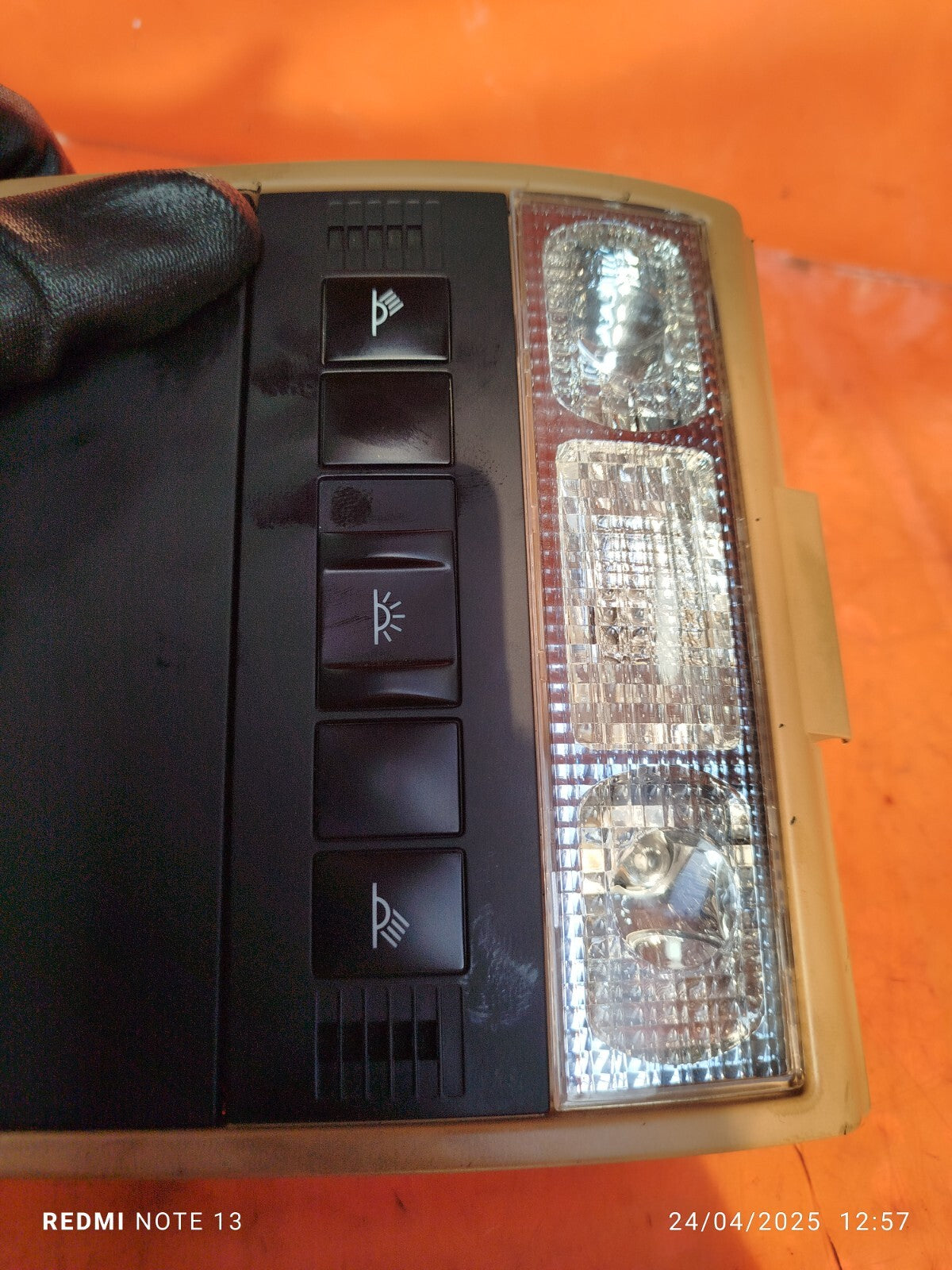✅2010 PORSCHE CAYENNE 9PA FRONT INTERIOR ROOF READING COURTESY LIGHT 7L5951171 - Image 8