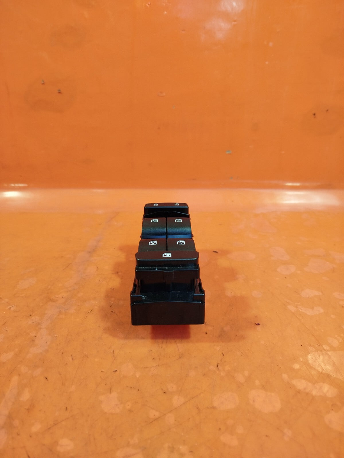 ebay-src:https://i.ebayimg.com/00/s/mtywmfgxmjaw/z/duoaaoswdannhrbw/$_57.jpg
