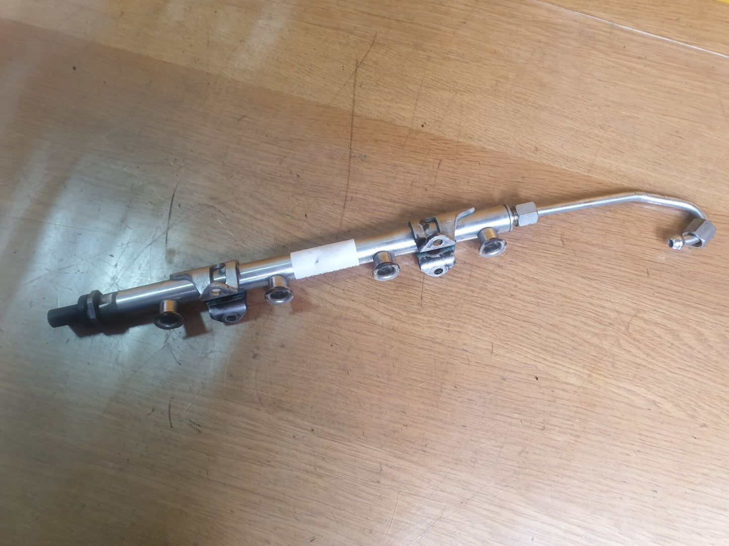 ✅AUDI A3 E-TRON 1.4 PETROL 2015 FUEL RAIL 04E133320D Warranty A204 - Image 6