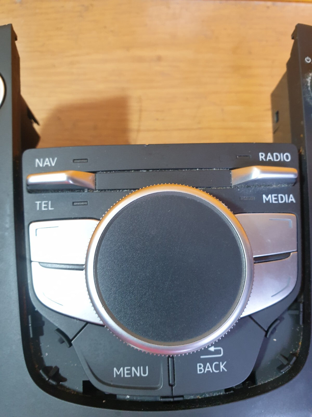 ✅AUDI A3 E-TRON 1.4 PETROL 2015 GPS RADIO MULTIMEDIA CONTROLLER PANEL 8V0919614L - Image 8