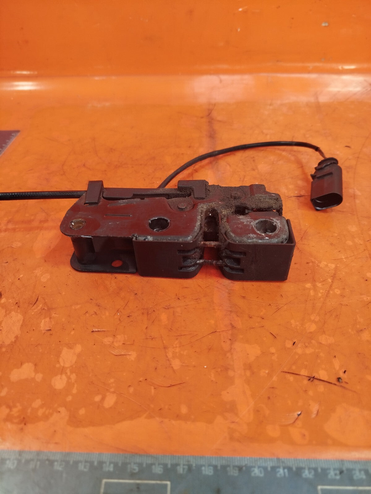 ✅2009 AUDI Q7 S LINE 3.0TDI BONNET HOOD LOCK MECHANISM 4L0823509 + WARRANTY A245 - Image 6