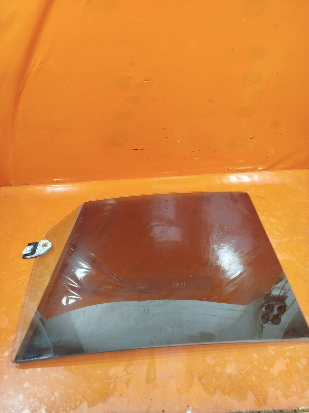 ✅2010 LAND ROVER DISCOVERY 4 L319 REAR RIGHT DOOR GLASS 5H22-21422-AA + WARRANTY - Image 7
