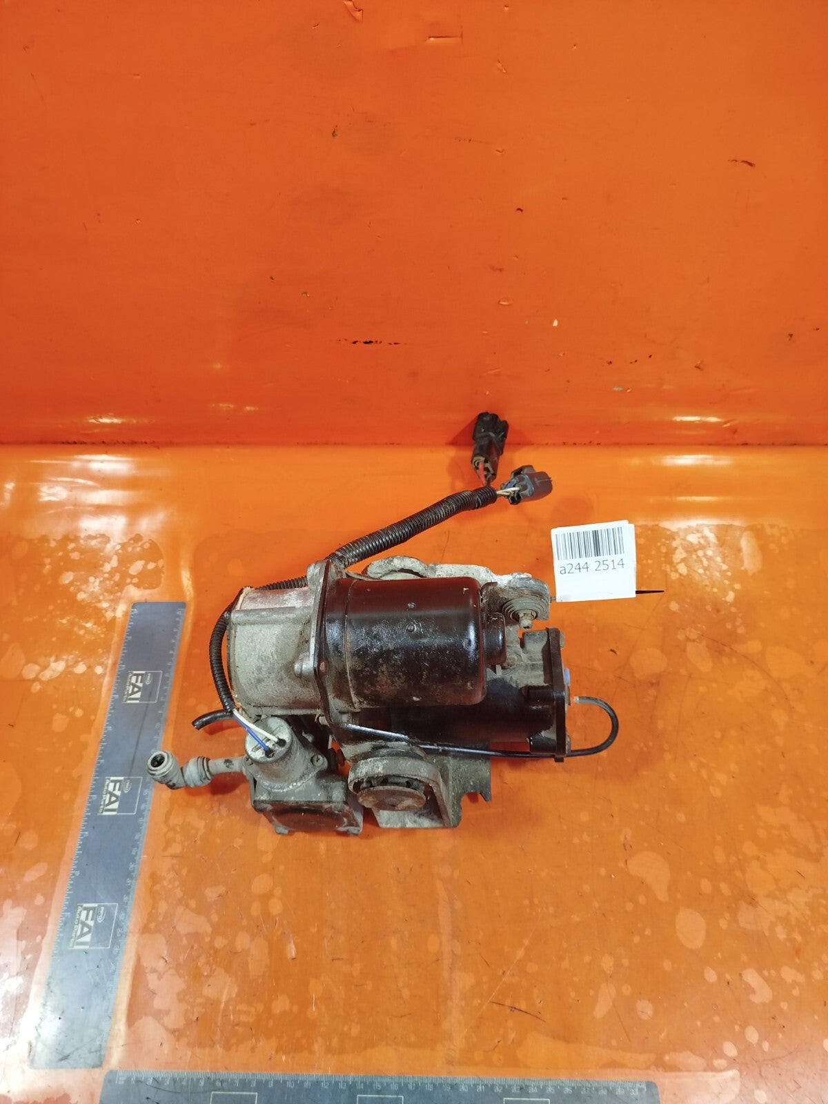 ✅2010 LAND ROVER DISCOVERY 4 L319 AIR SUSPENSION COMPRESSOR 6H22-19G525-BF A244 - Image 2