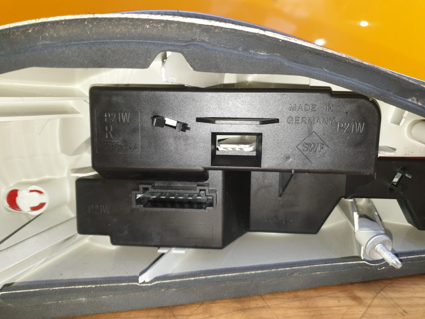 ✅2002 PORSCHE BOXTER 986 2.7P REAR RIGHT TAIL LIGHT + WARRANTY A129 - Image 11