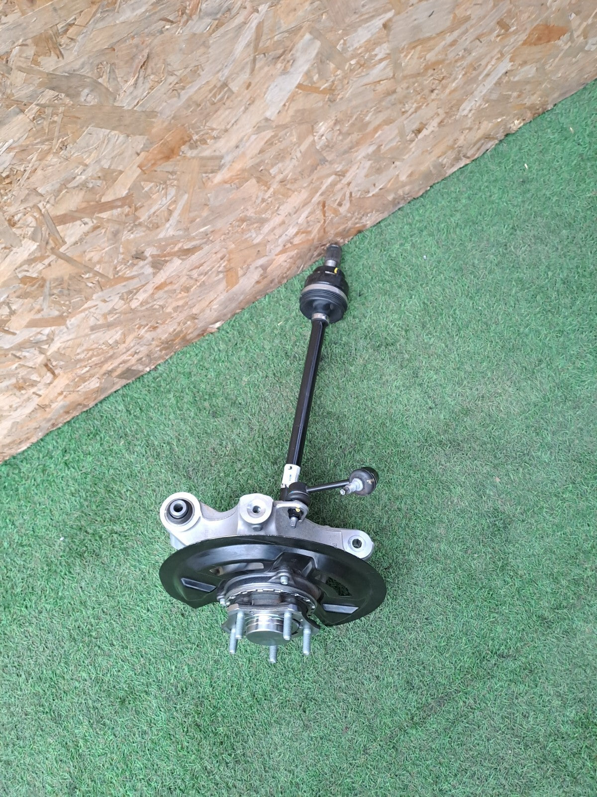 Hyundai Ioniq 5 Namsan 2024 Rear Right Wheel hub & Drive Shaft 49801-GI100 A226 - Image 2