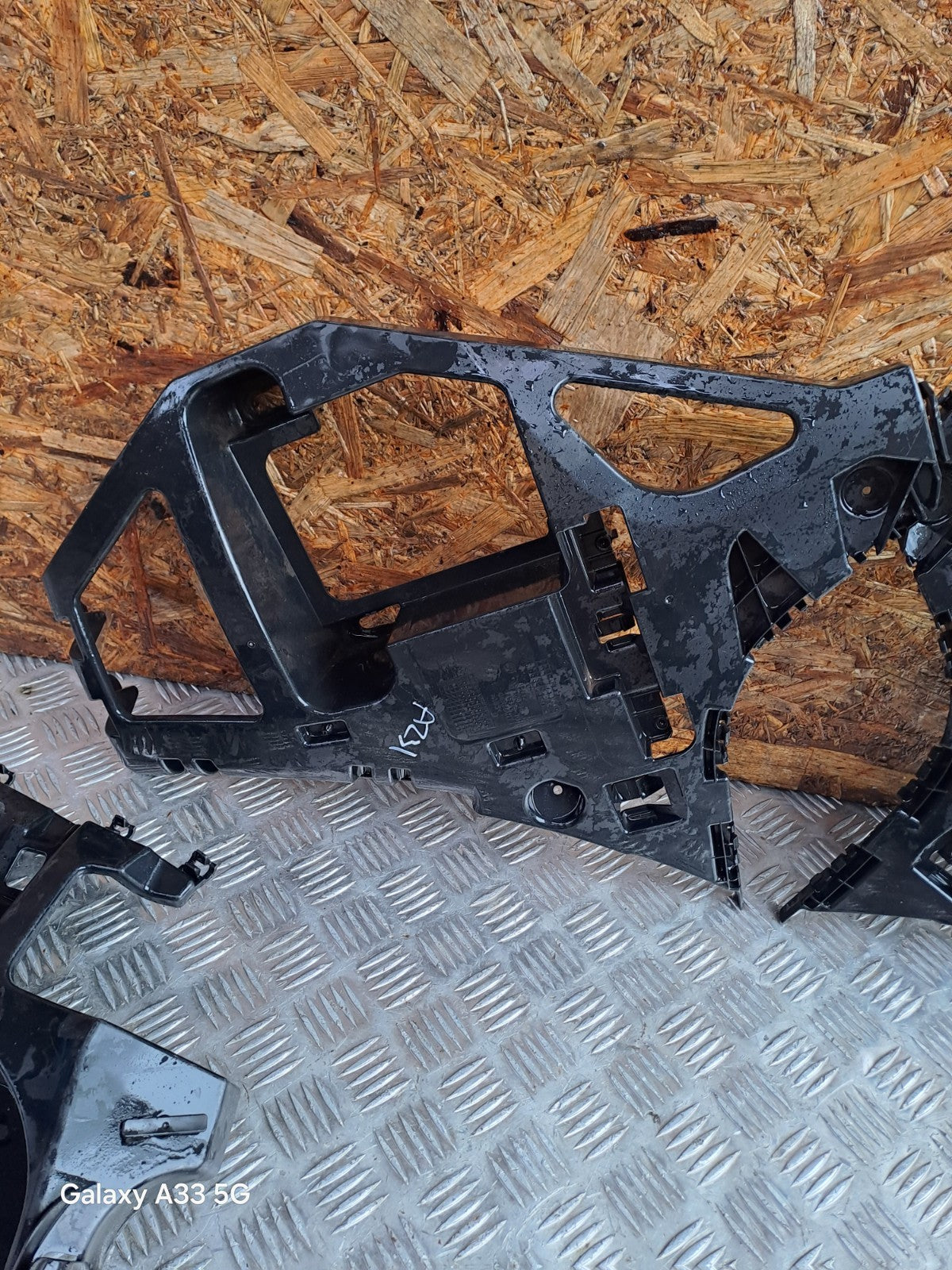 ✅BMW F45 2017 1.5 D REAR BUMPER MOUNT BRACKET SET WITH TAILGATE SMART OPENER - Image 5