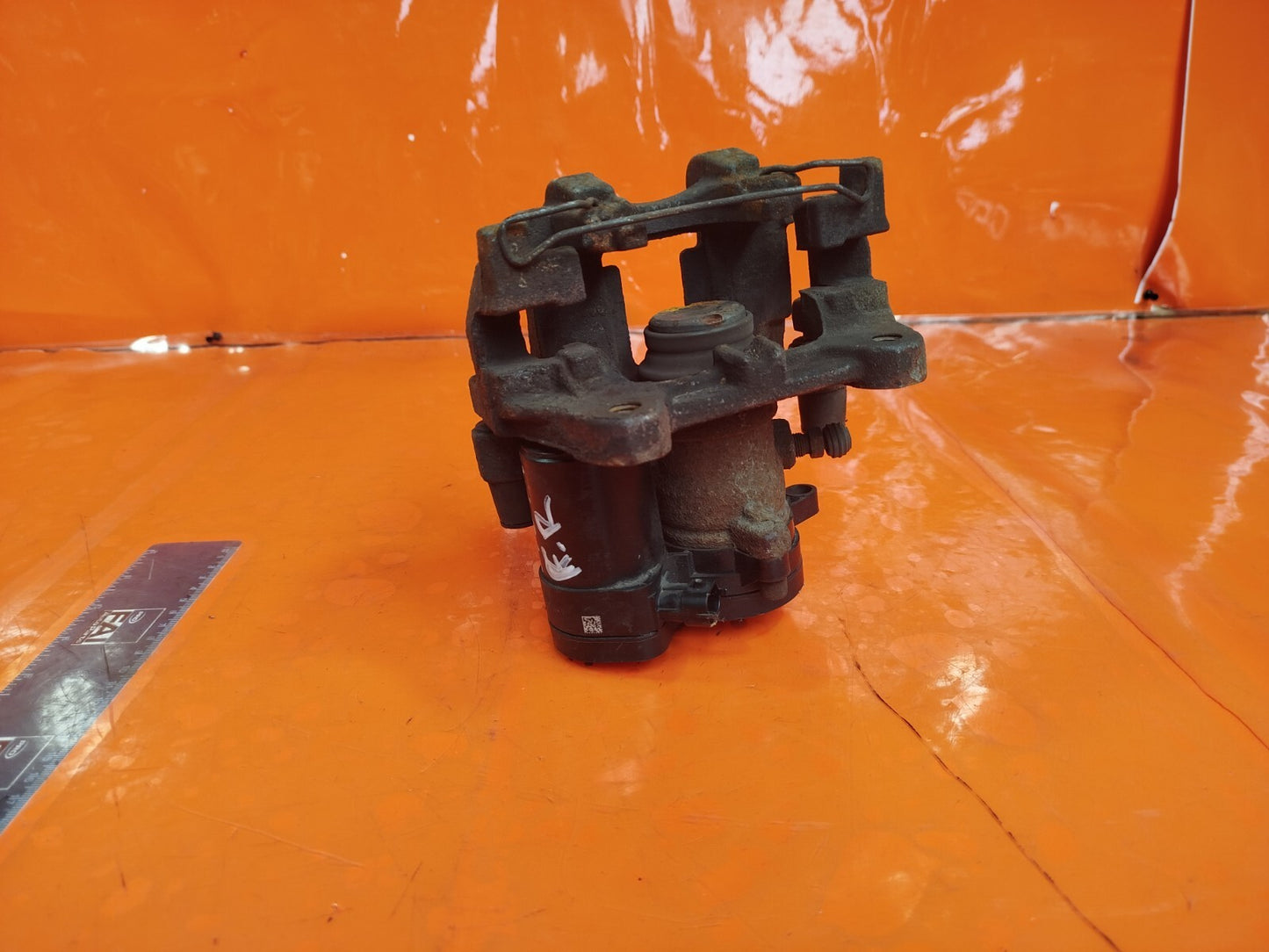✅2016 FORD MONDEO MK5 2.0D REAR RIGHT BRAKE CALIPER DG9C-2D250-A + WARRANTY A259 - Image 12