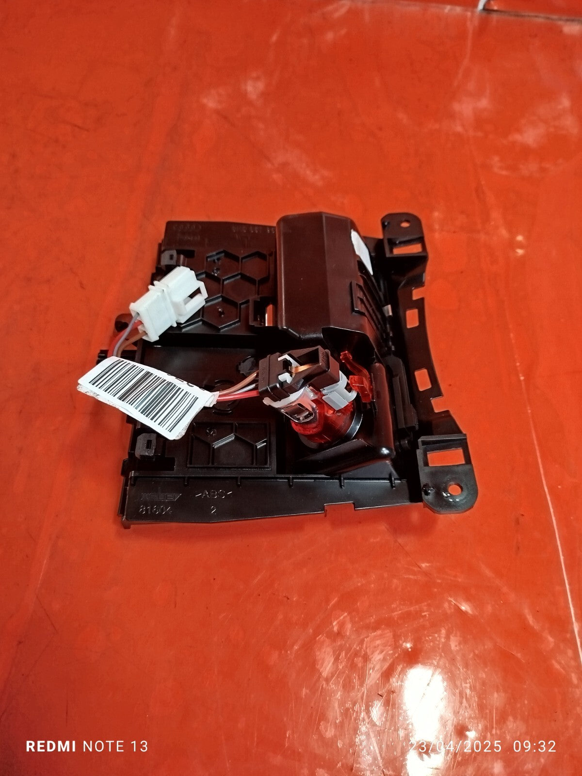 ✅AUDI Q5 S LINE 2.0 PETROL 2012 CENTRE CONSOLE STORAGE COMPARTMENT 8K0857965 - Image 8