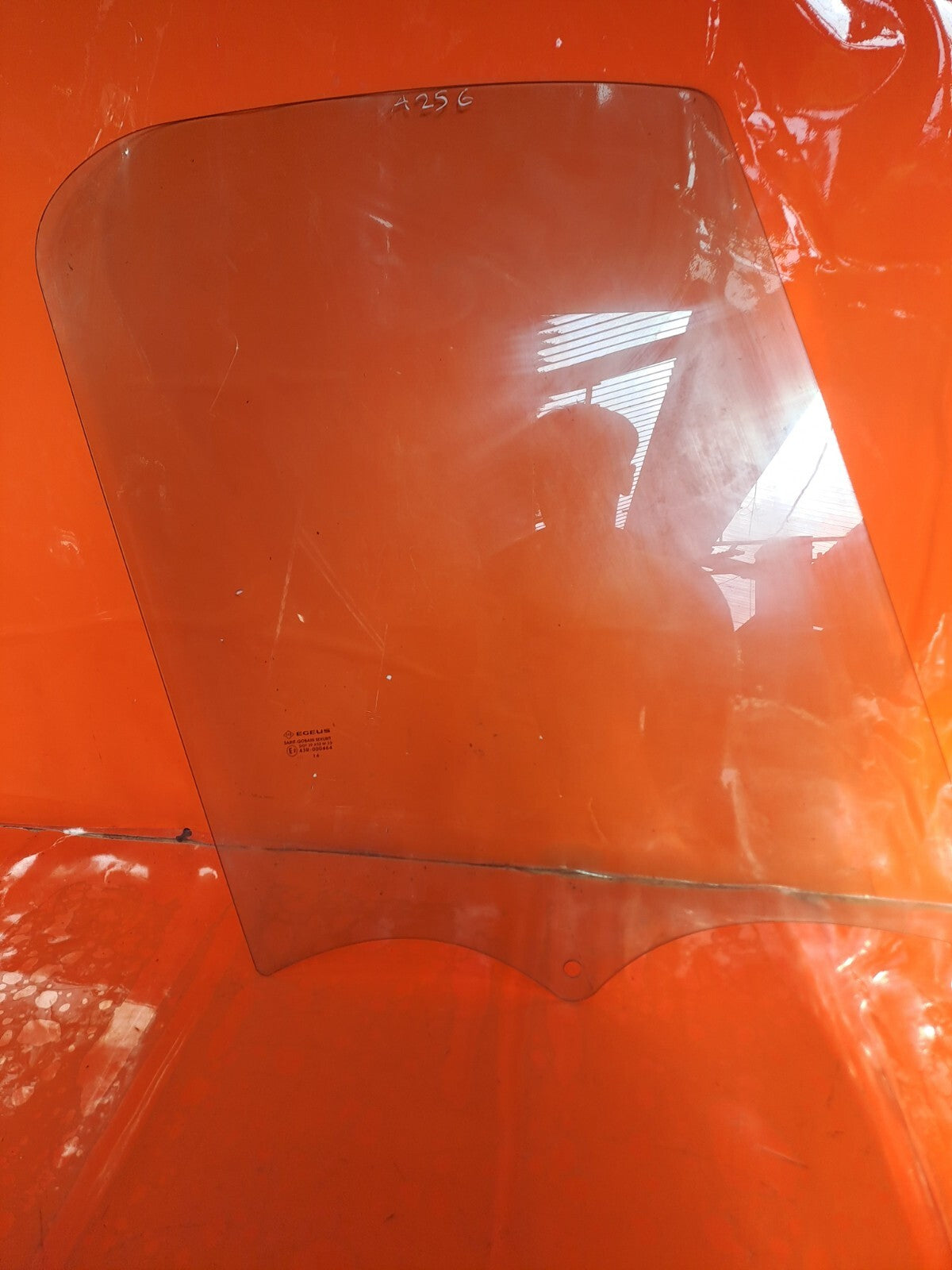 ✅RENAULT TRAFIC MK3 Sl27 1.6 DIESEL 2016 FRONT RIGHT DOOR WINDOW GLASS Warranty - Image 5