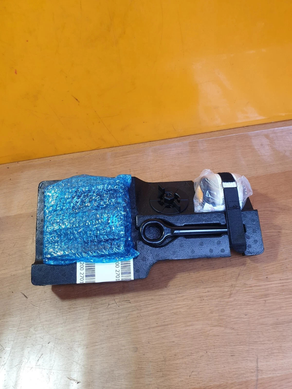 ebay-src:https://i.ebayimg.com/00/s/mtywmfgxmjaw/z/rosaaeswnw1qfwzv/$_57.jpg