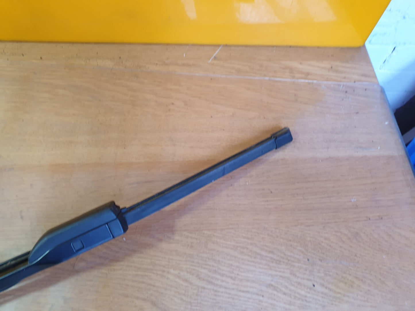 ✅2022 TESLA MODEL Y FRONT LEFT WIPER ARM WITH BLADE 6824771 + WARRANTY A172 - Image 2