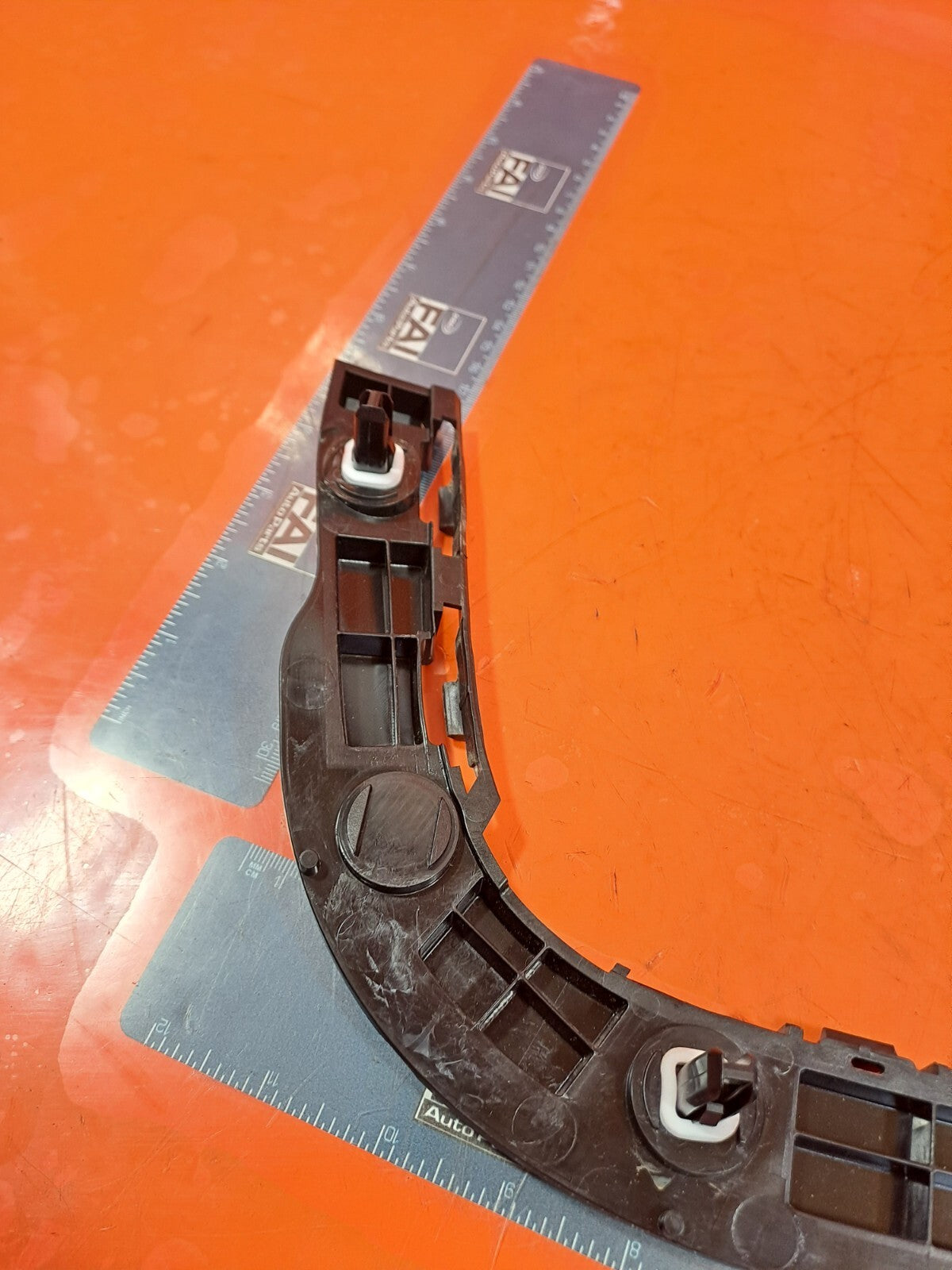 TESLA MODEL 3 LONG 2024 REAR LEFT WING SUPPORT BRACKET 1762734-00-C 1757097-00-D - Image 11
