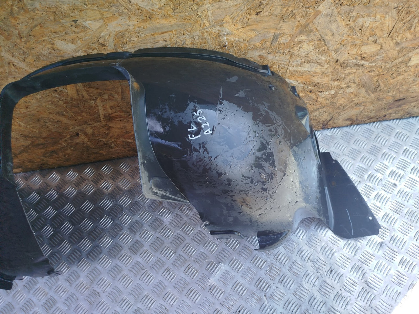 ✅Volkswagen Transporter T6 2016 2.0 Diesel FRONT LEFT WHEEL ARCH LINER Warranty - Image 4