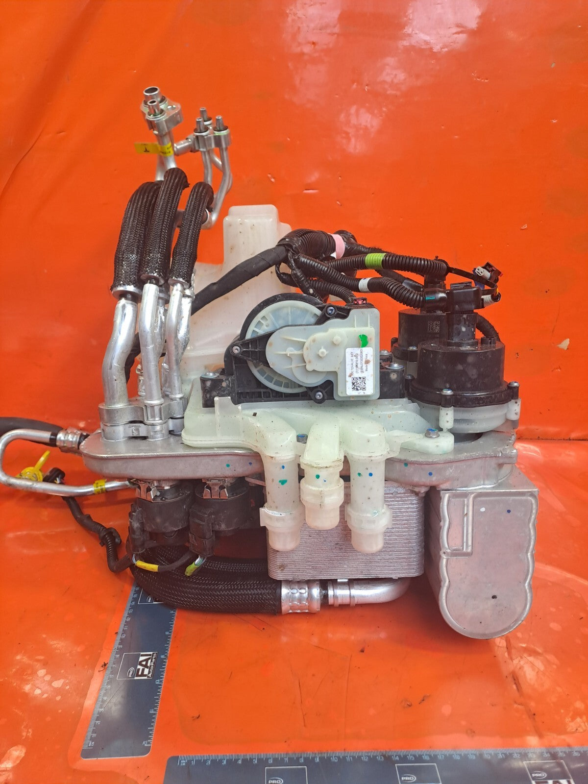 ✅2018-2025 TESLA MODEL 3 SUPERMANIFOLD OCTAVALVE ASSEMBLY 1549902-00-C +WARRANTY - Image 1