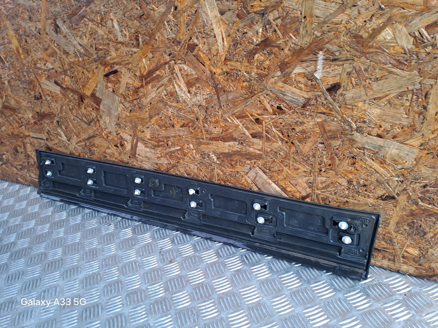 ✅Land Rover Discovery Sport Se Tech Td4 2.0 D 2016 FRONT LEFT DOOR MOULDING A111 - Image 10