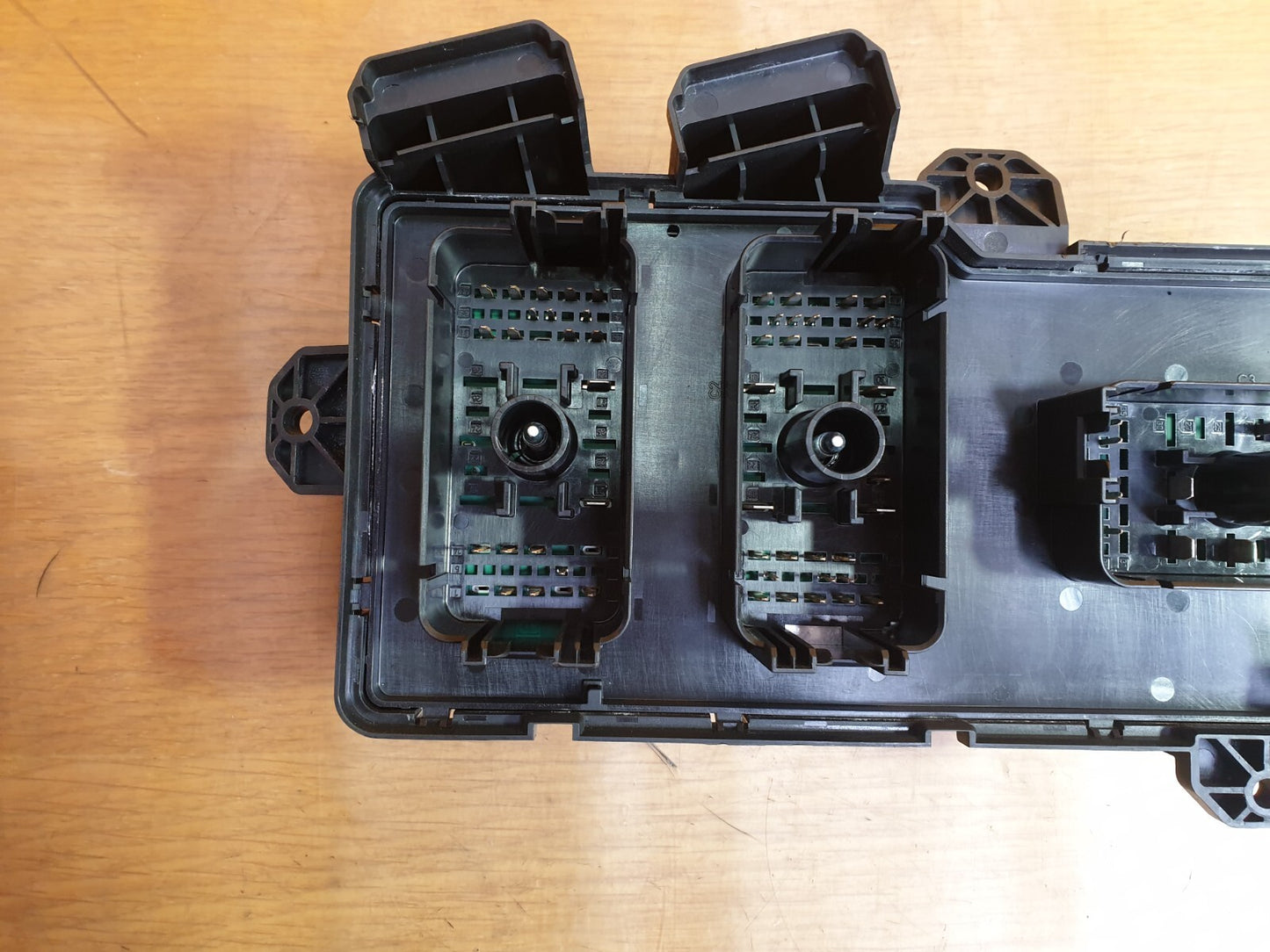 ✅2022 RANGE ROVER EVOQUE L551 1.5 PETROL HYBRID FUSE BOX M8D214A073AA + WARRANTY - Image 9