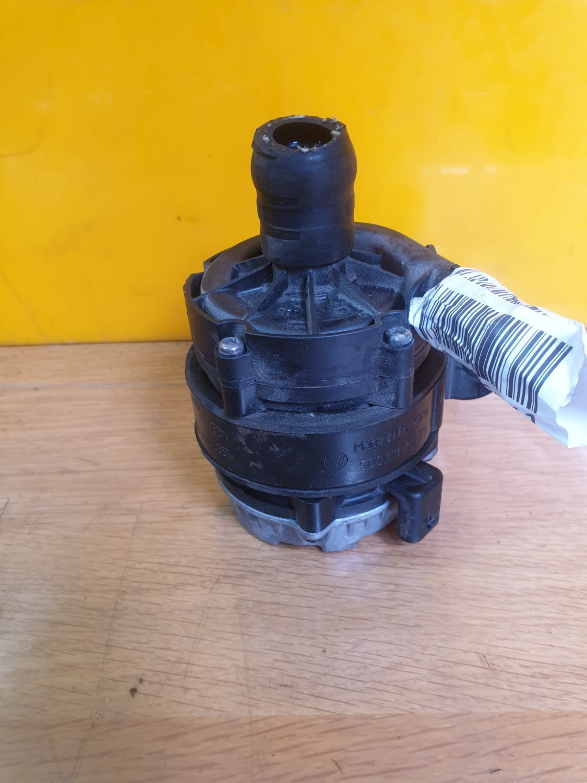 AUDI A3 E-TRON 1.4 PETROL 2015 AUXILIARY WATER PUMP 5Q0121093EM 04L965567 A204 - Image 10