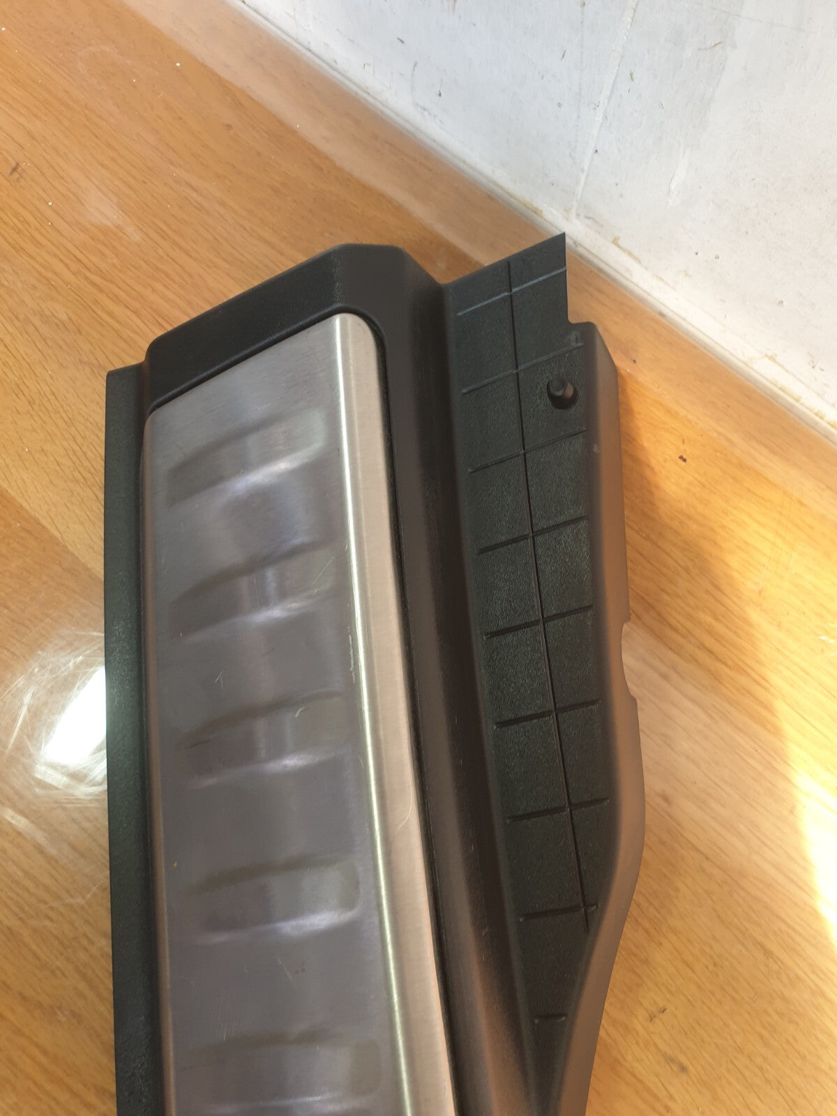2017 JAGUAR F-PACE X761 3.0P REAR TRUNK SILL SCUFF PLATE TRIM HK83406A64AD A196 - Image 11