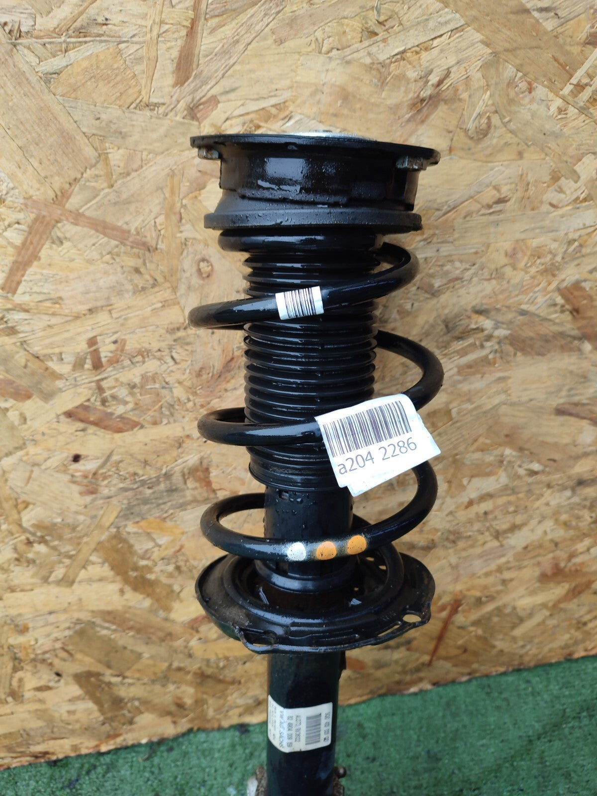 ✅Audi A3 E-Tron 2015 1.4 Petrol FRONT RIGHT SUSPENSION LEG HUB 5Q0413031GD A204 - Image 7