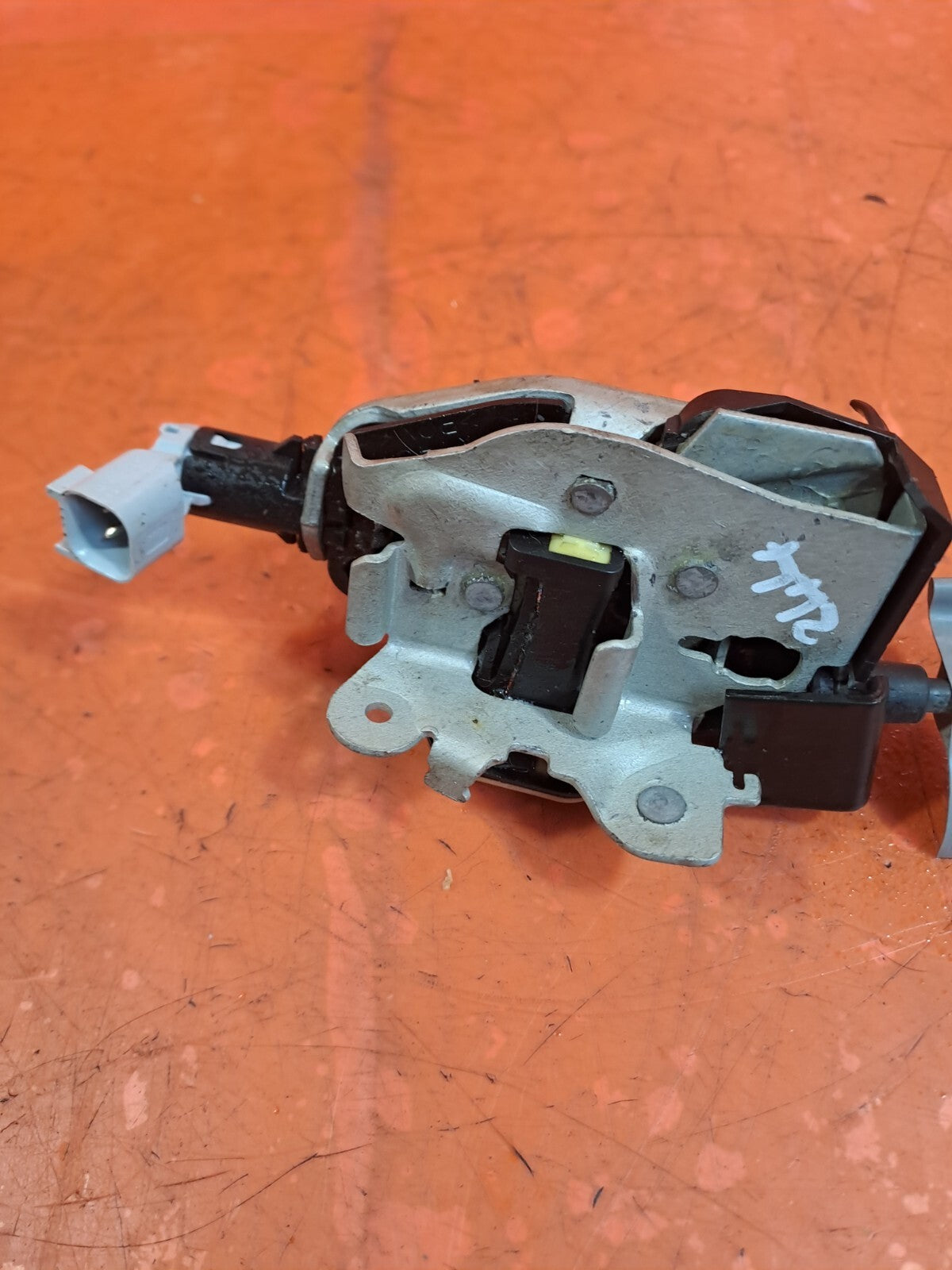 ✅2010 LAND ROVER DISCOVERY 4 L319 TAILGATE LOCK CATCH 3027655 + WARRANTY - Image 3