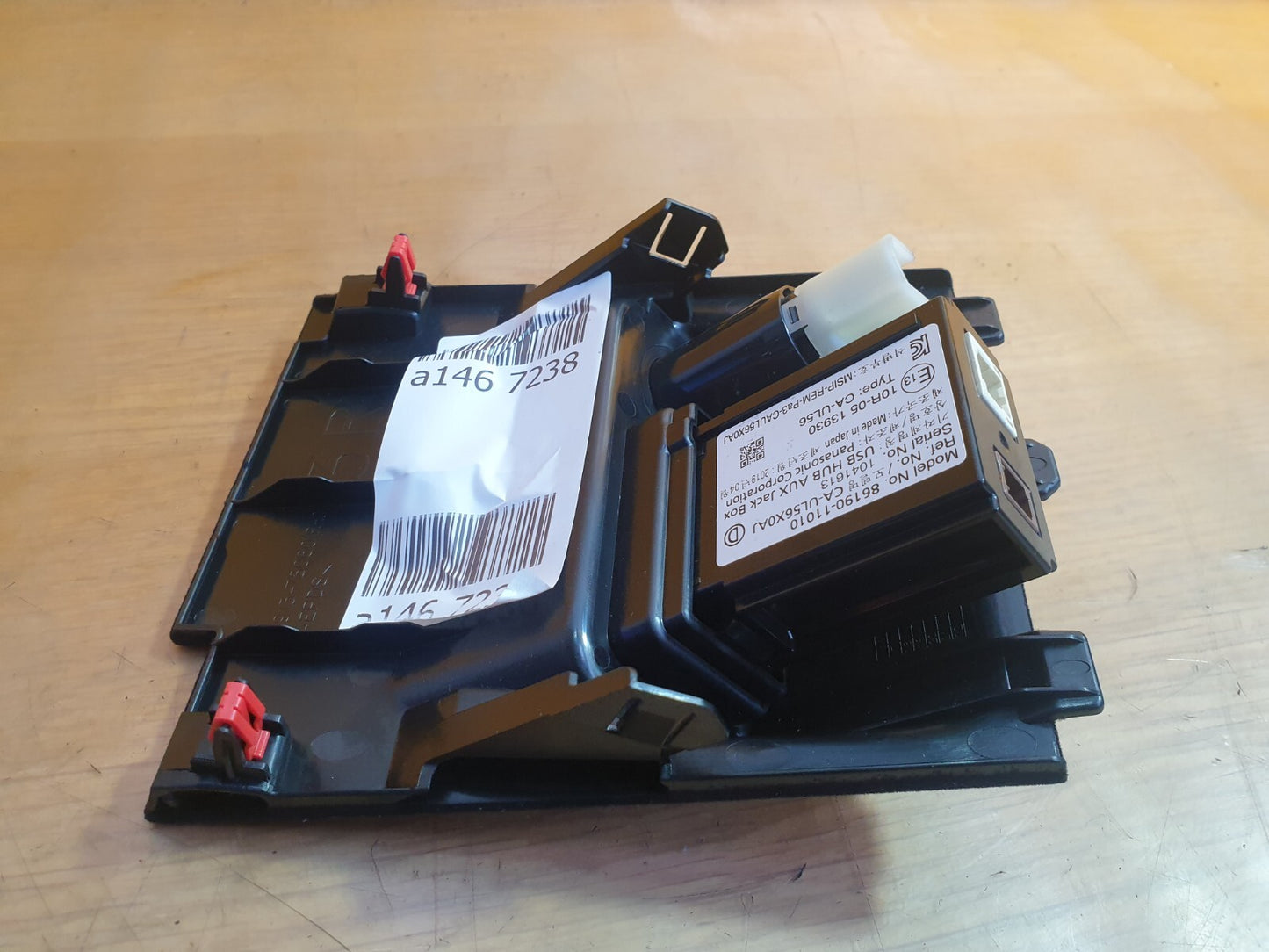 ✅2019 Lexus NX 300H Center Console AUX Jack & USB Switch 86190-11010 A146 - Image 12