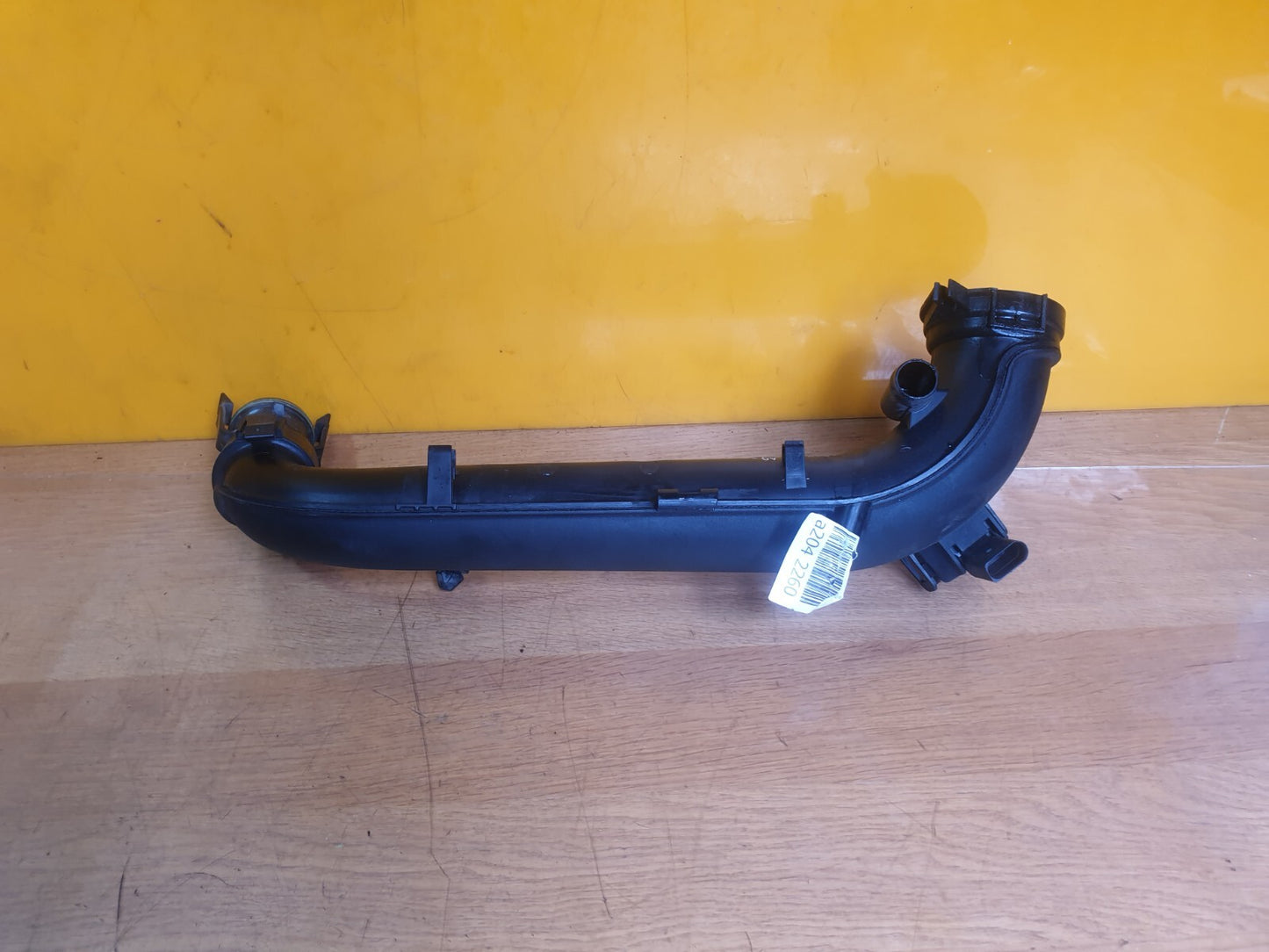 ✅AUDI A3 E-TRON 1.4 PETROL 2015 AIR INTAKE PIPE 04E145673P Warranty A204 - Image 1
