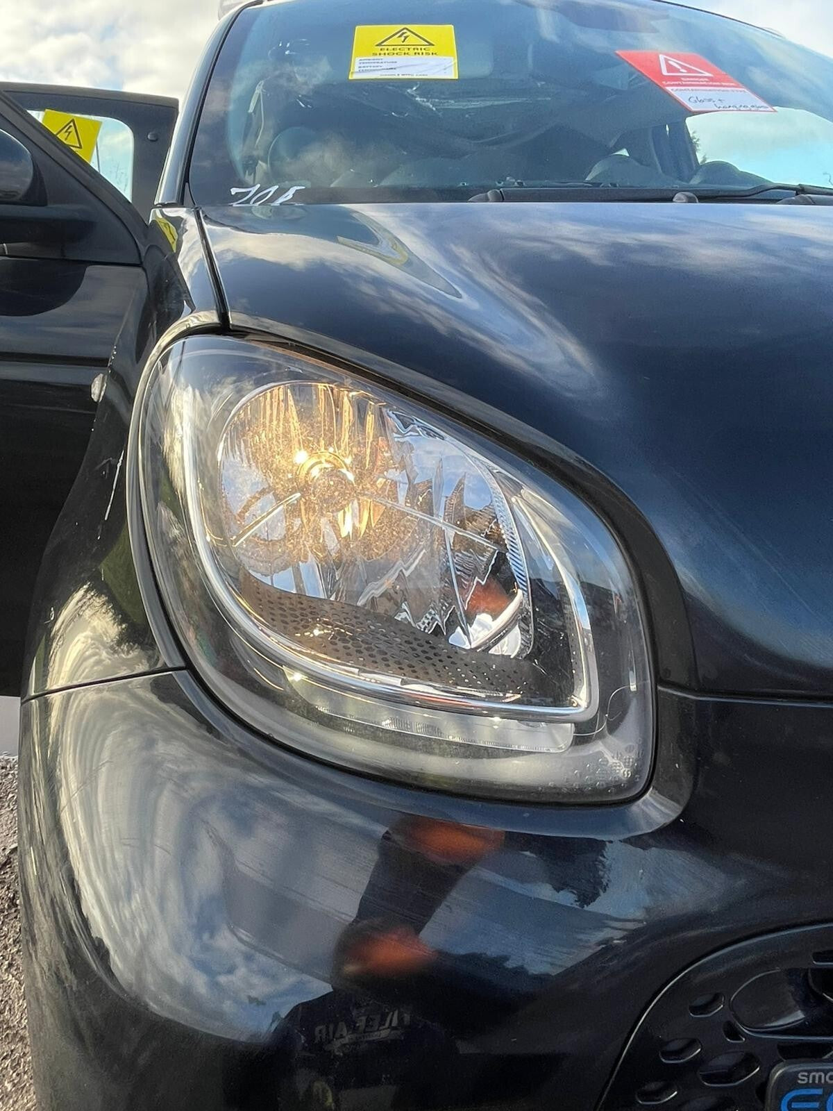 ✅SMART EQ FORFOUR 2020 FRONT RIGHT HEADLIGHT Broken Bracket - Image 10