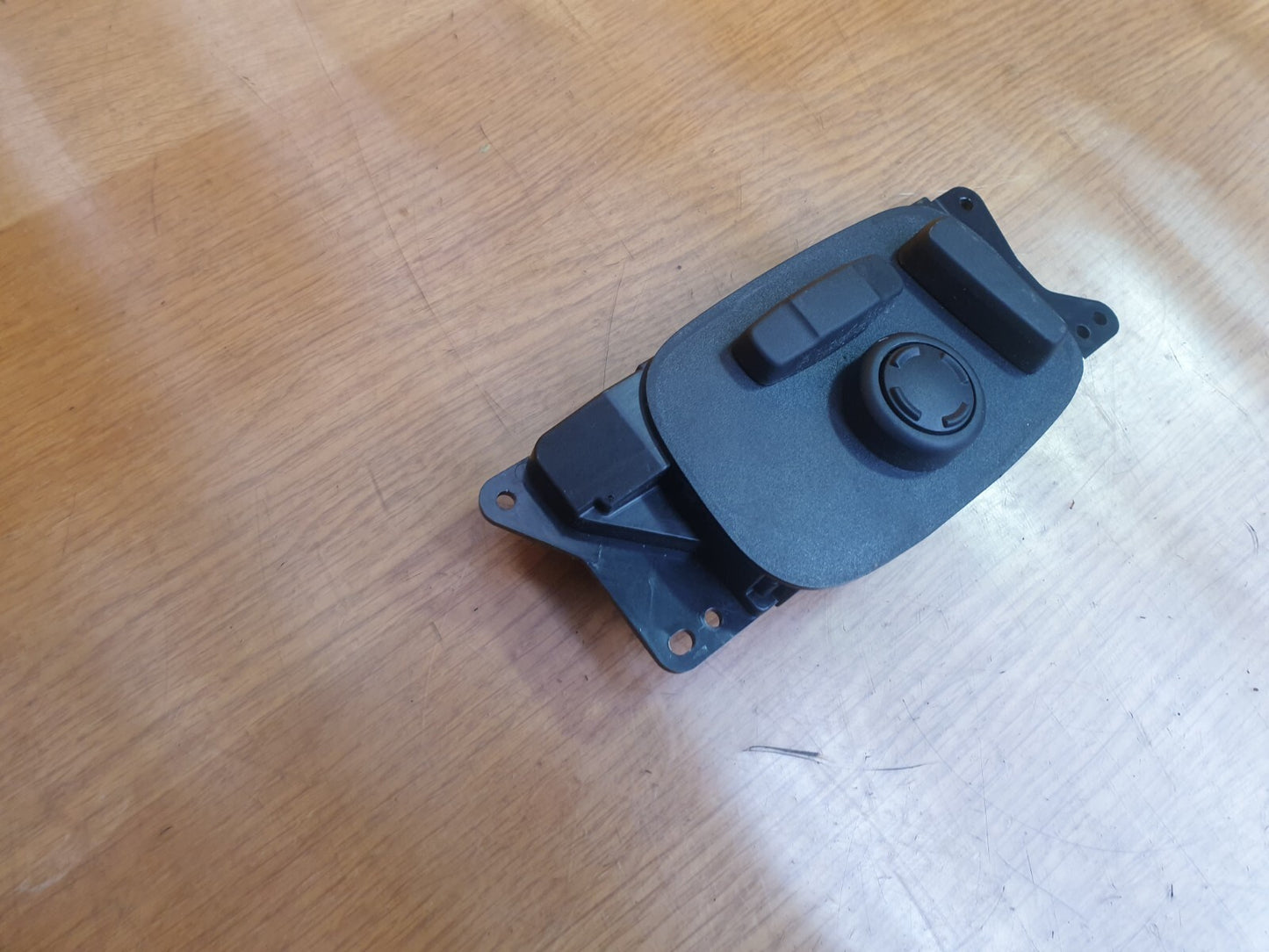 ✅2022 RANGE ROVER EVOQUE L551 FRONT RIGHT SEAT ADJUST SWITCH GX7314B566FC A169 - Image 3