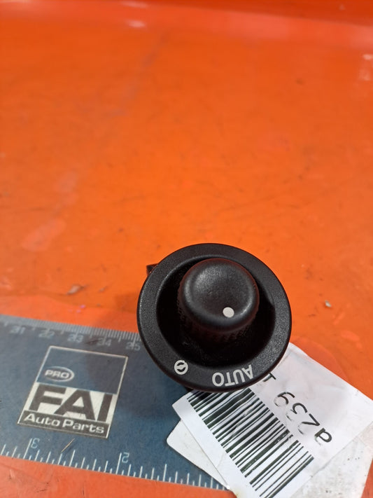 ✅2011 LAND ROVER DISCOVERY 4 L319 STEERING WHEEL ADJUSTMENT SWITCH XPB500180 239 - Image 2