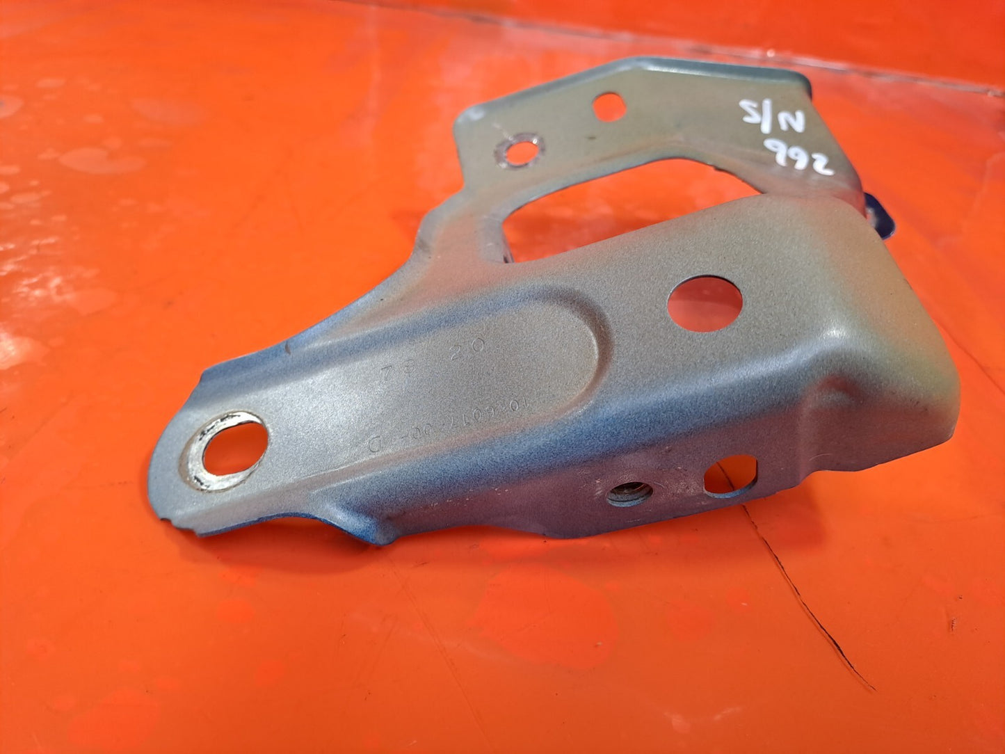 ✅2020 TESLA MODEL 3 FENDER SUPPORT BRACKET LEFT 1066017-00-D + WARRANTY A266 - Image 10